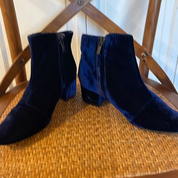 Joie blue velvet ankle booties size 6/36 - Picture 11 of 12